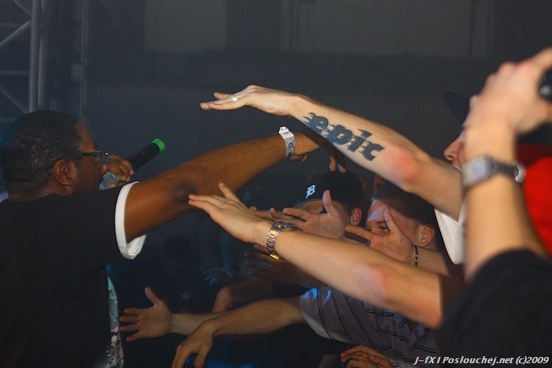 ice cube - 10.4.09